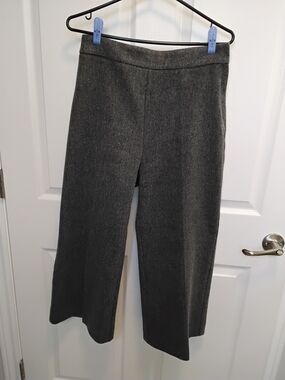PINK MARTINI Womans Wide Leg Cropped Gey Pants SIZE S